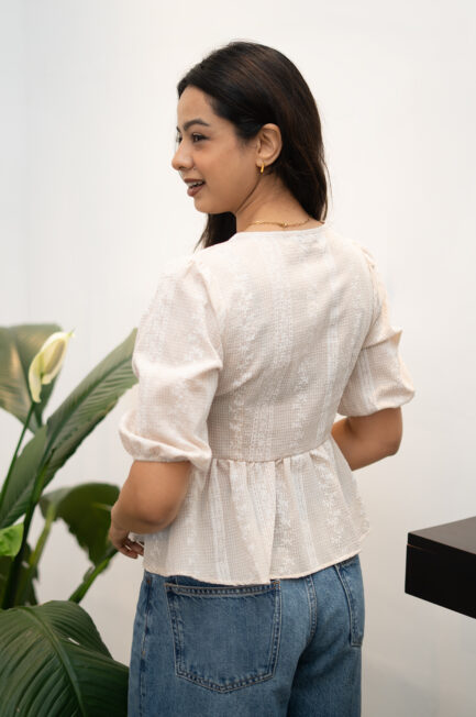 AW2067